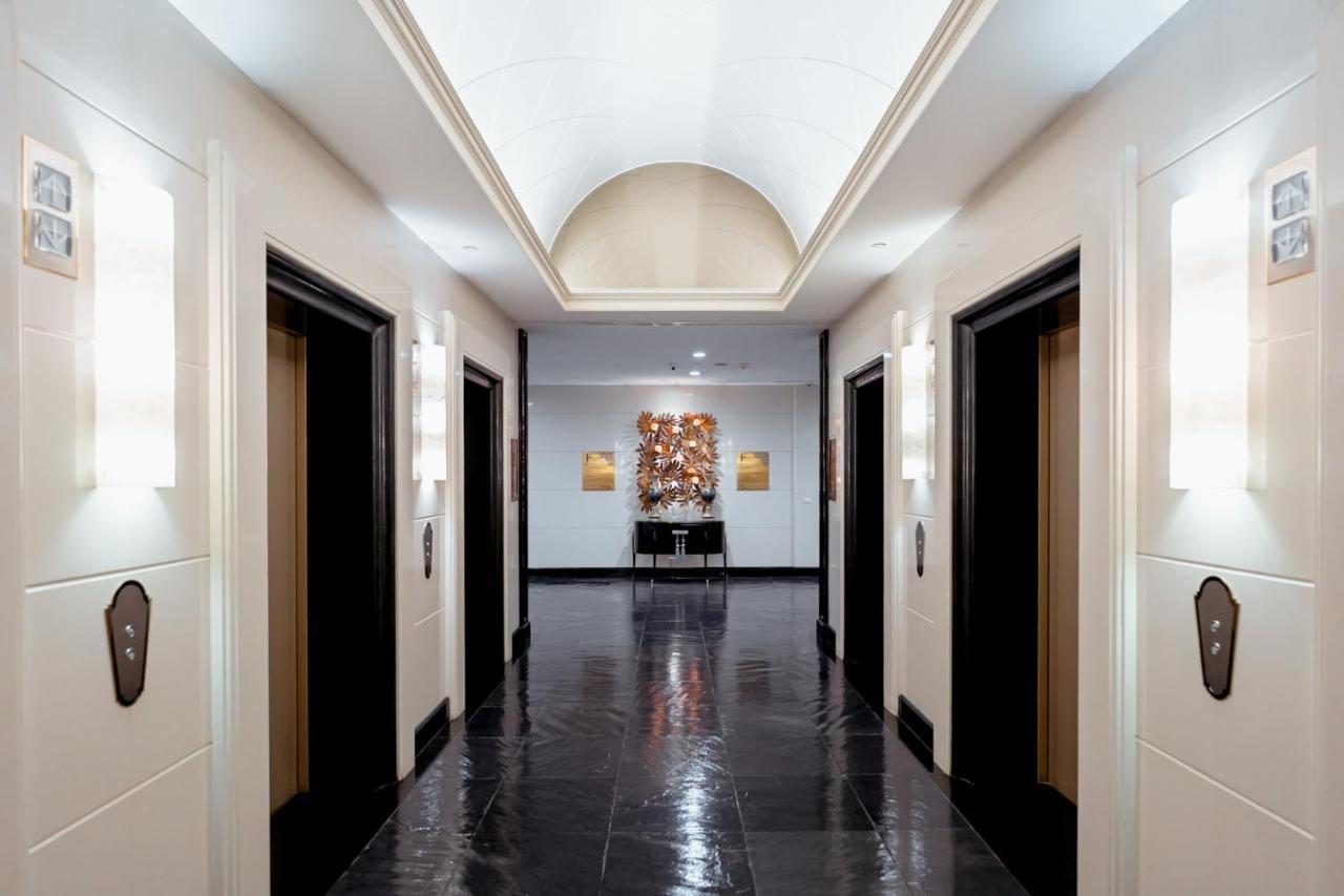 Grande Centre Point Hotel Ratchadamri Банкок Екстериор снимка The interior of the hotel
