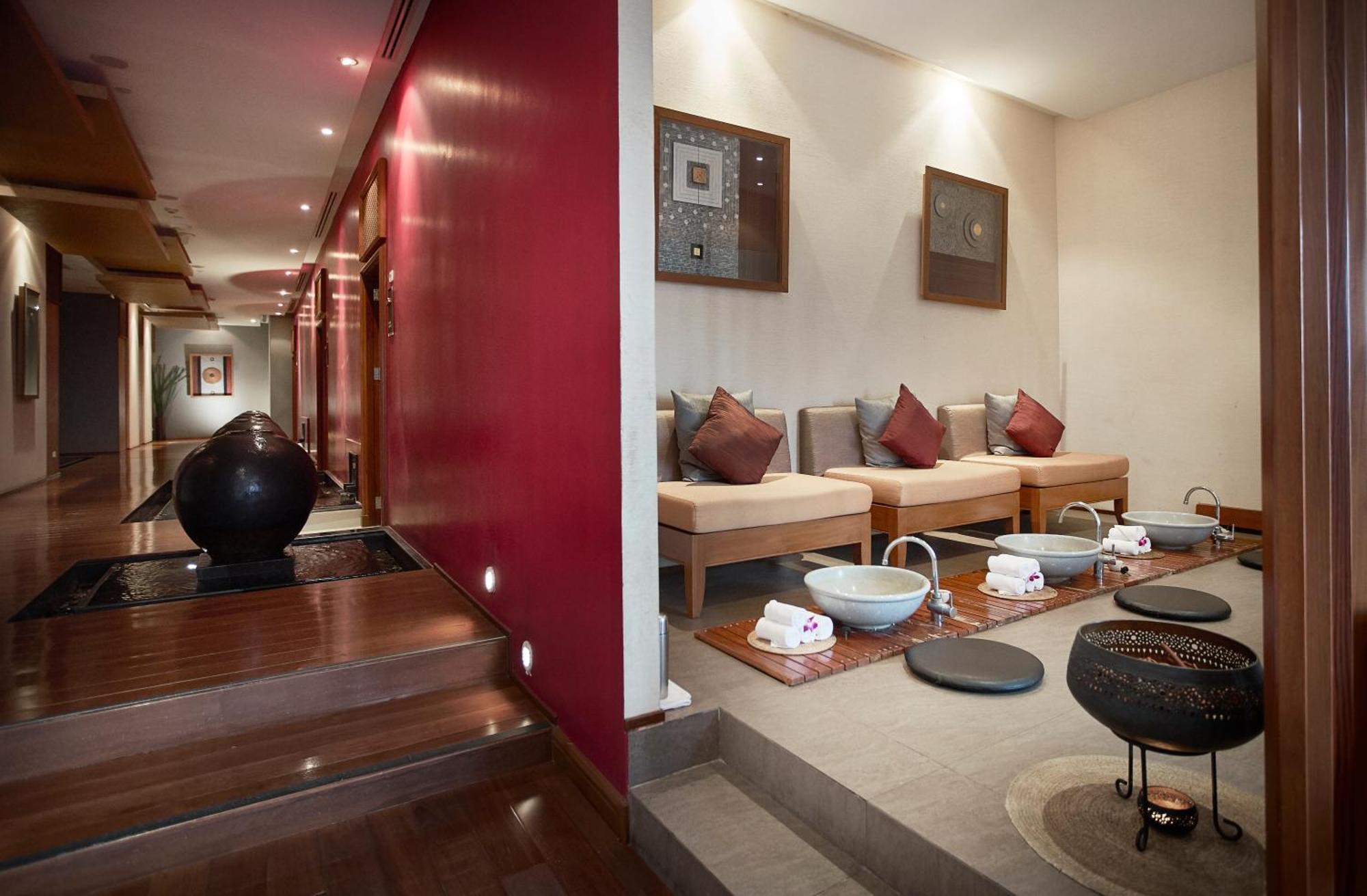 Grande Centre Point Hotel Ratchadamri Банкок Екстериор снимка The spa at The Oberoi, Mumbai