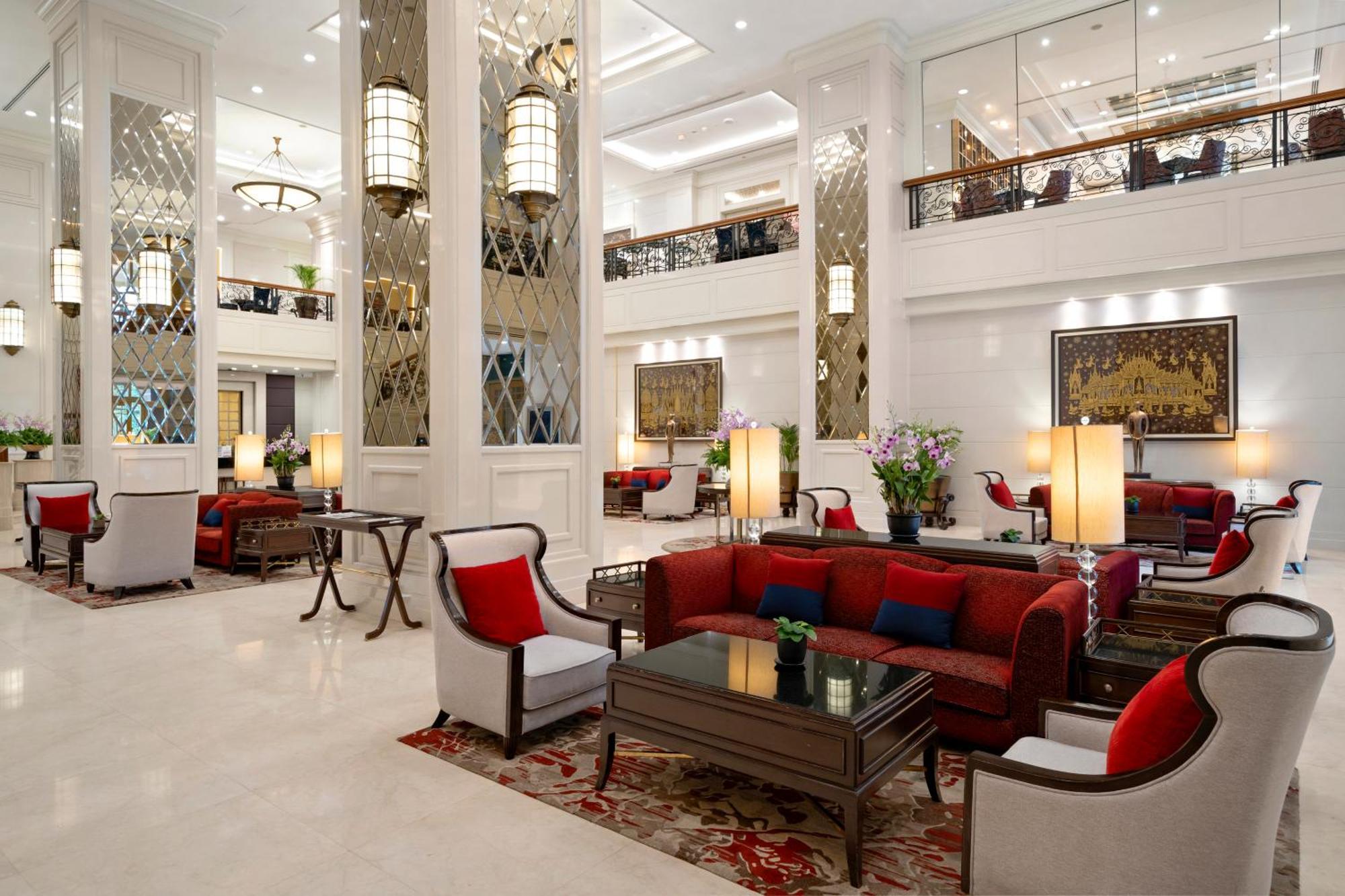 Grande Centre Point Hotel Ratchadamri Банкок Екстериор снимка The lobby of the hotel
